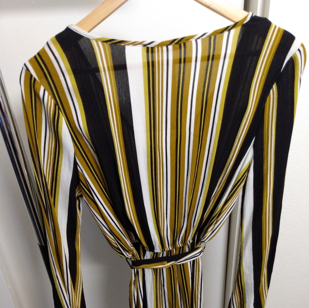 Dress - Picture 4 of 5